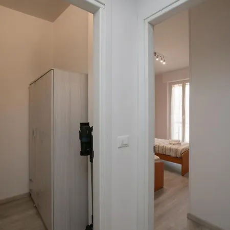 Elvira Apartment